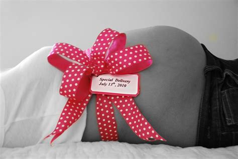 homemade maternity photo shoot props|17 Creative Maternity Photography Props